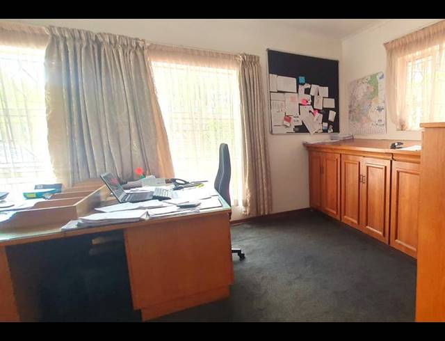 4 BEDROOM HOUSE FOR SALE IN GHOLFSIG
